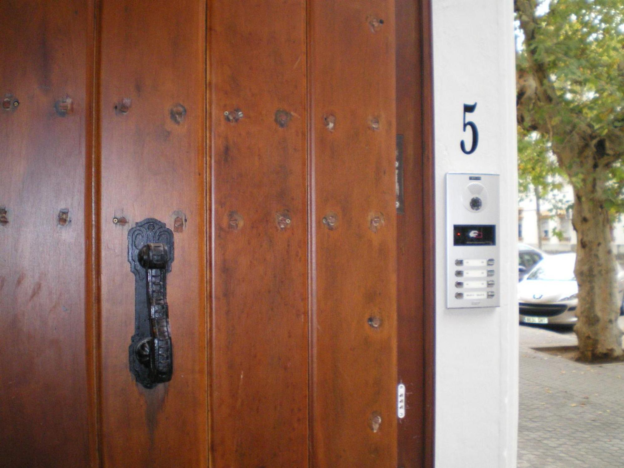 Apartamentos Murallas De Sevilla Luaran gambar