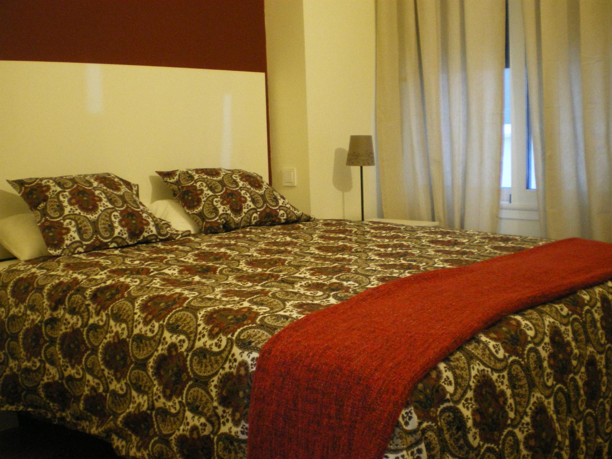 Apartamentos Murallas De Sevilla Luaran gambar