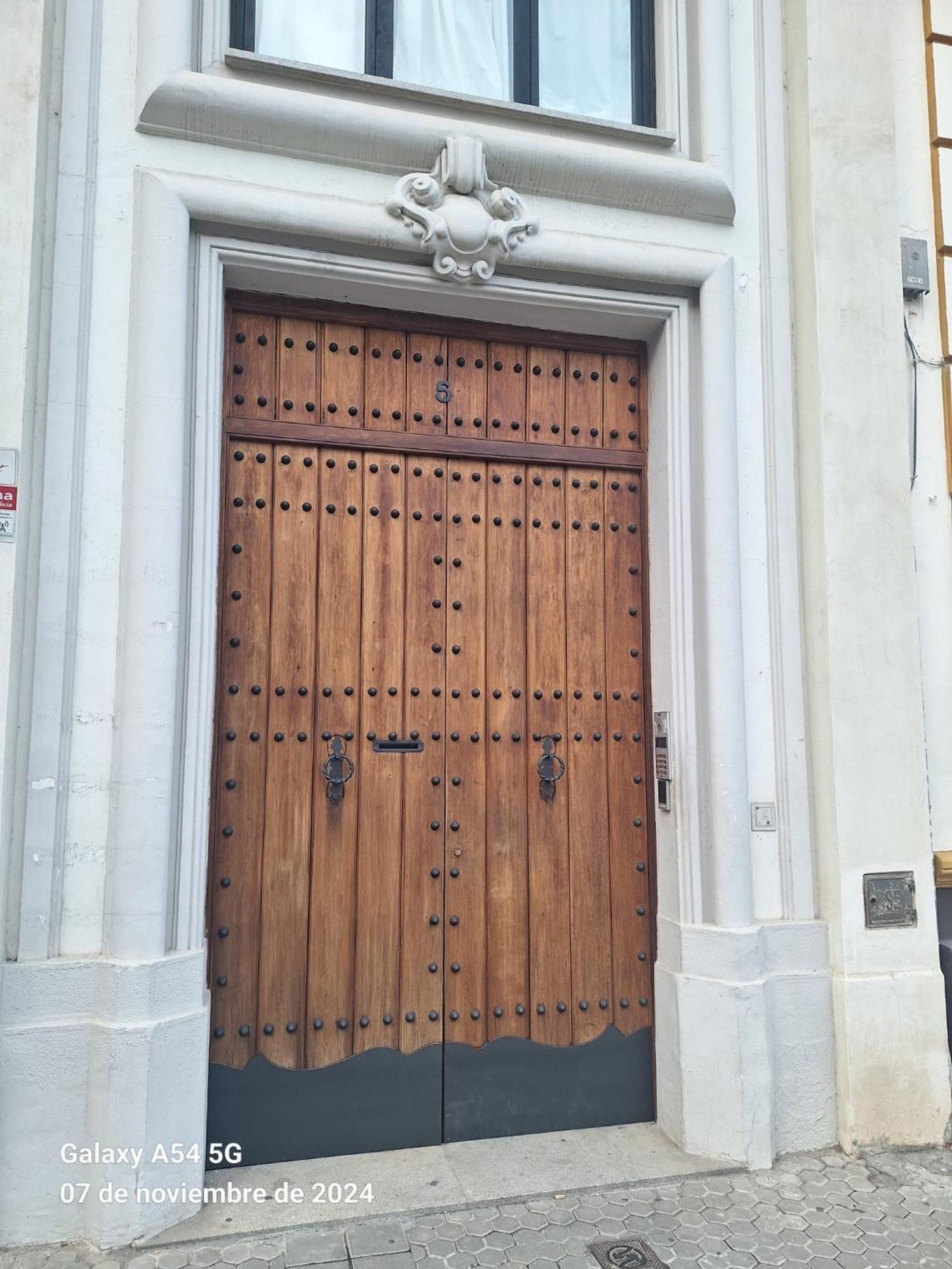 Apartamentos Murallas De Sevilla Luaran gambar